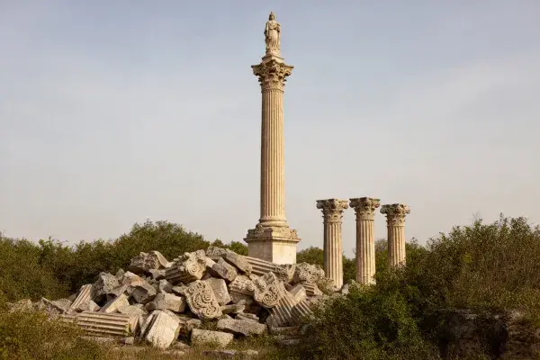 古代科林斯柱群遗址遗迹场景