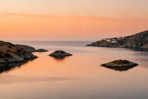 沿海岩石岛屿与村落景观