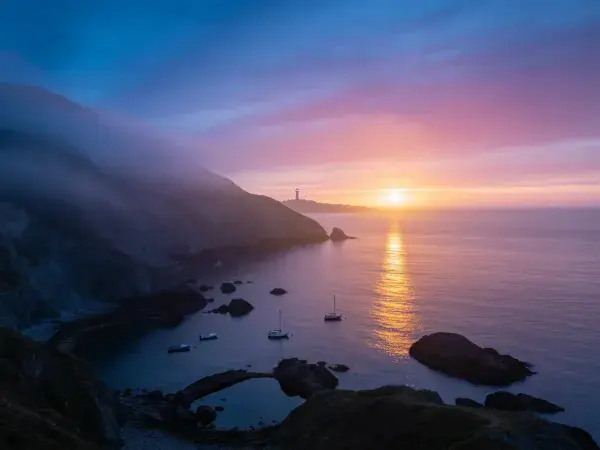 露天海岸峭壁风光景象